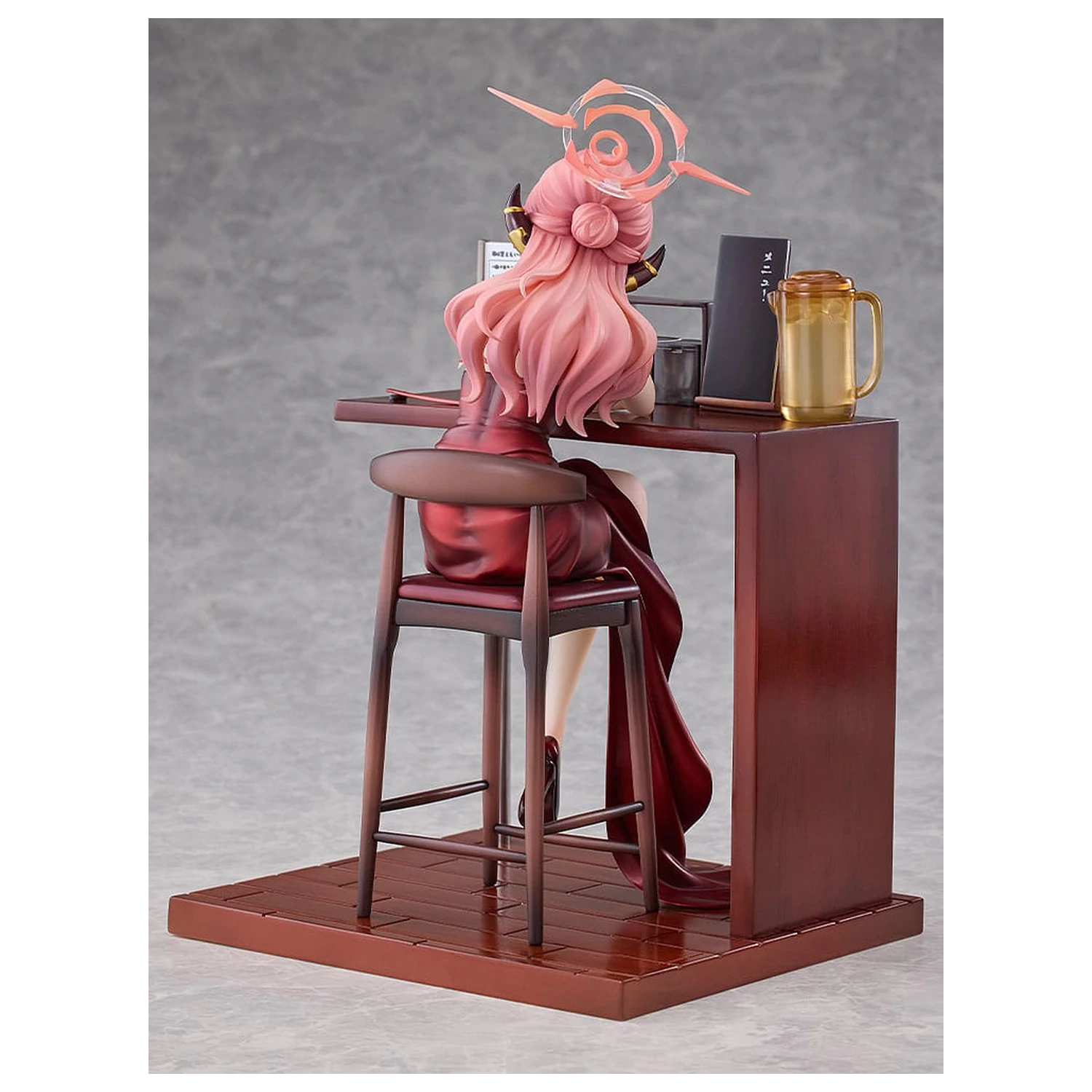 Blue Archive PVC Kip 1/7 Aru (Dress): Memorial Lobby Ver. 23 cm fotografija izdelka