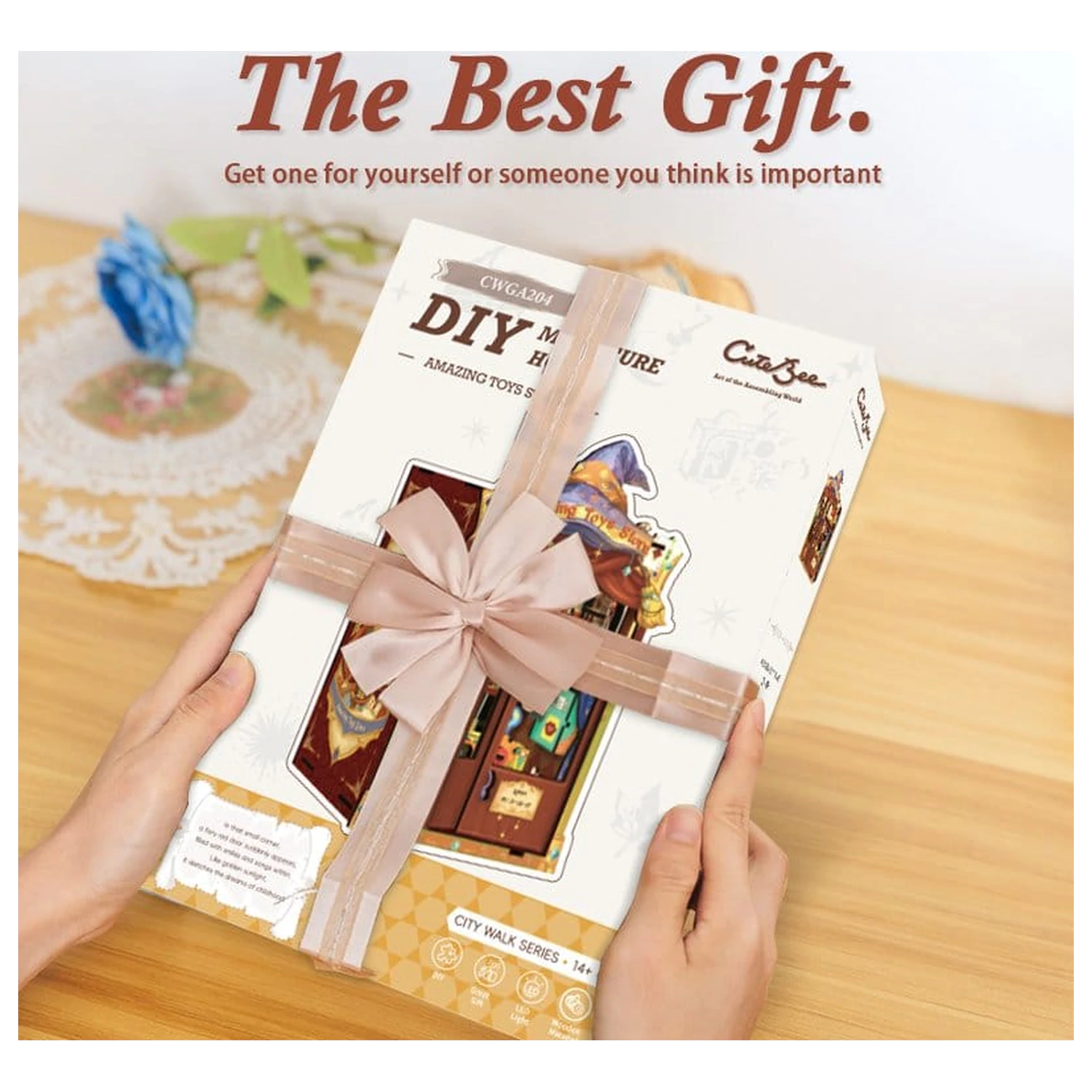 Book Nook Amazing Toy Store 17 x 12 cm  fotografija izdelka