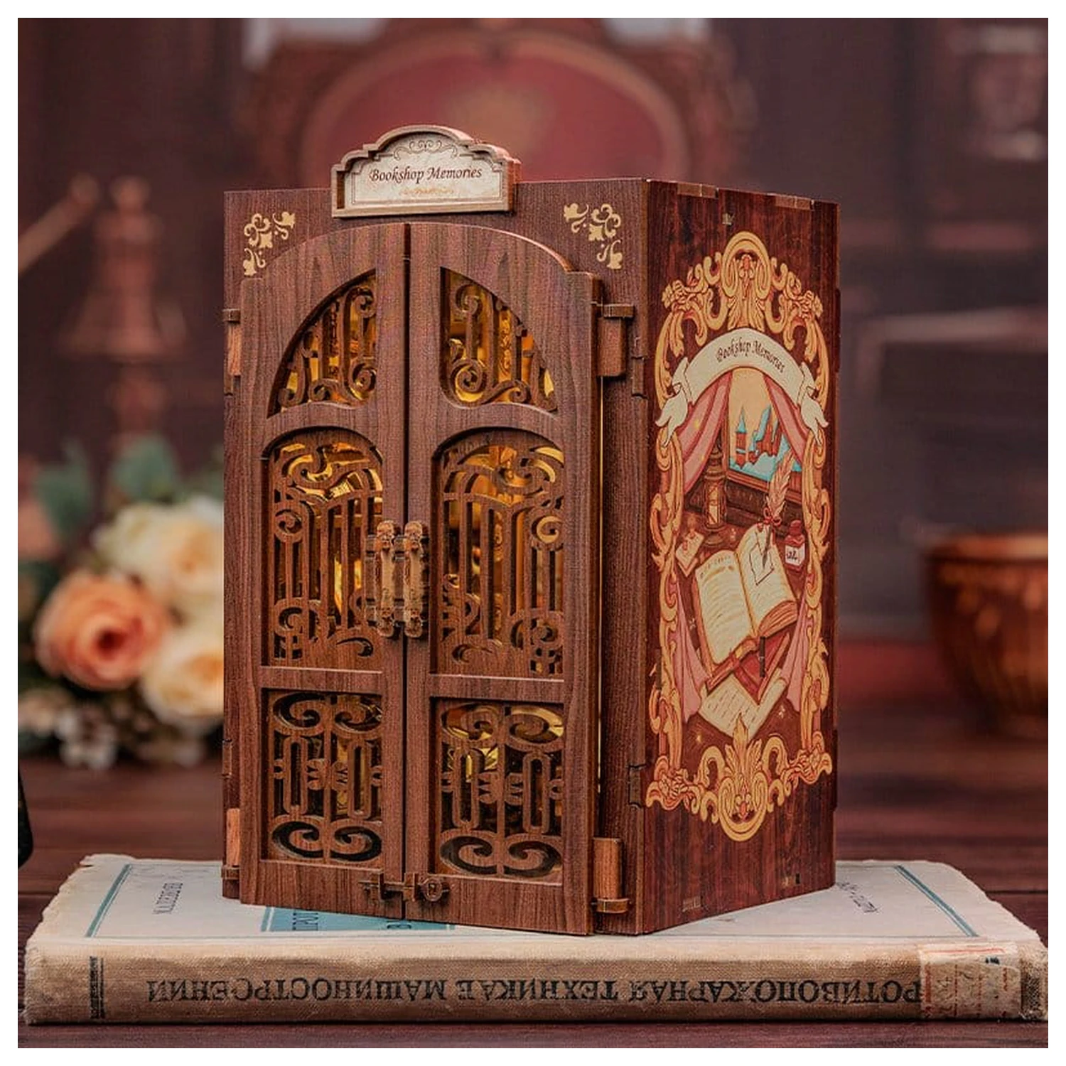 Book Nook Bookshop Memories 17 x 10 cm fotografija izdelka