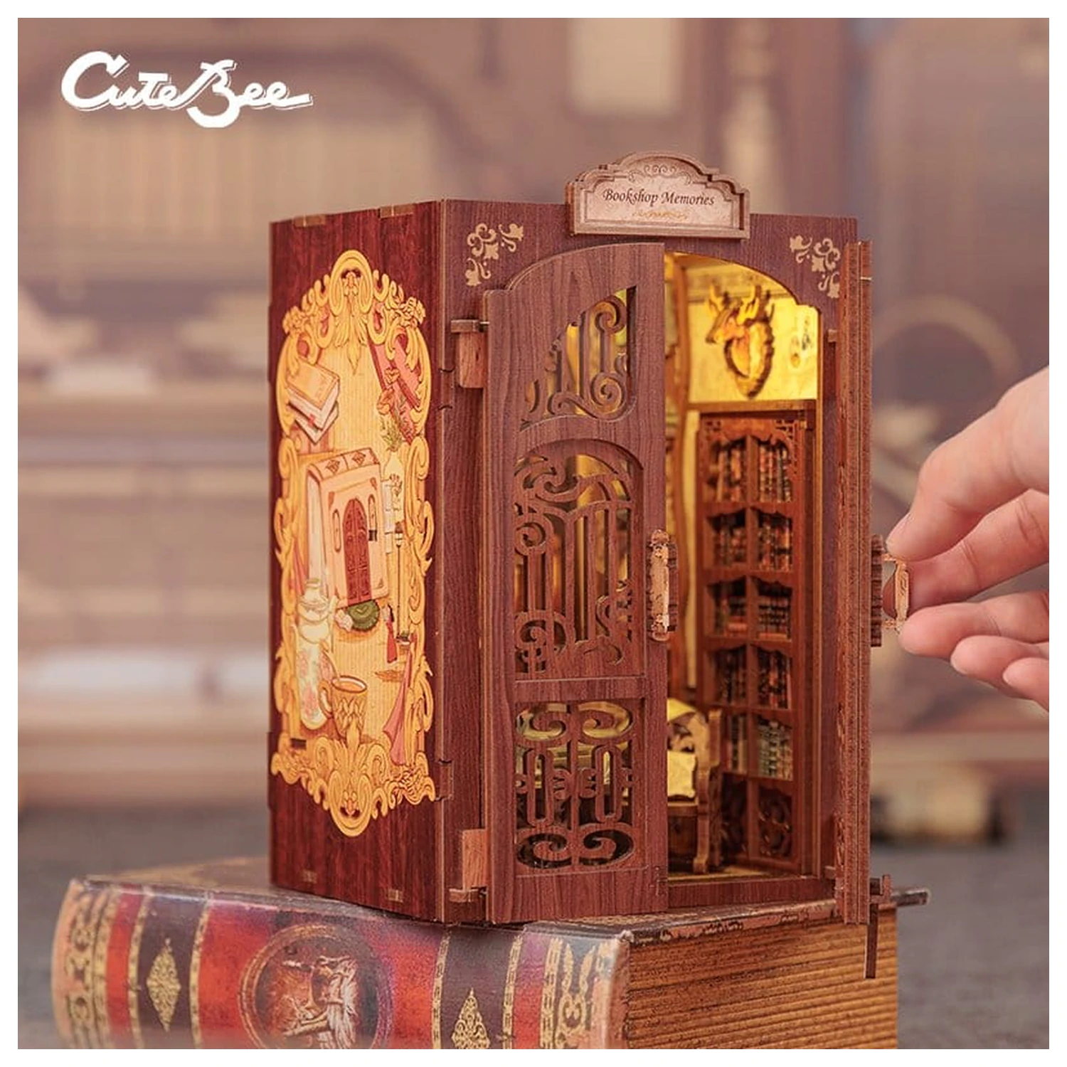 Book Nook Bookshop Memories 17 x 10 cm fotografija izdelka