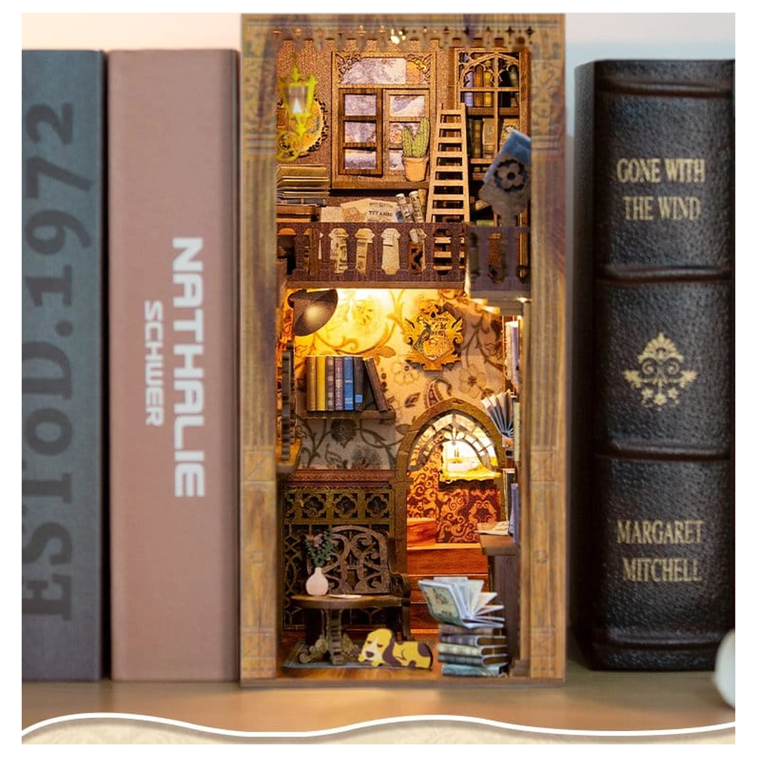 Book Nook Eternal Bookstore 23 x 11 cm fotografija izdelka