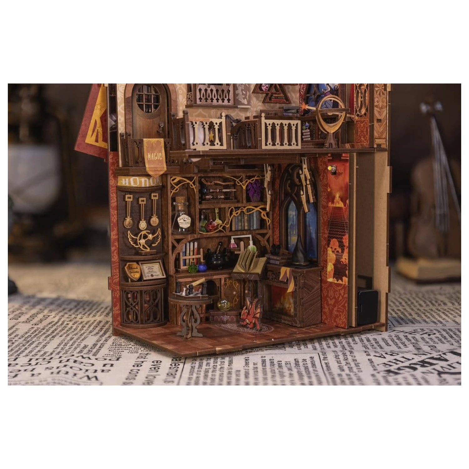 Book Nook Flame Common Room 23 x 11 cm fotografija izdelka