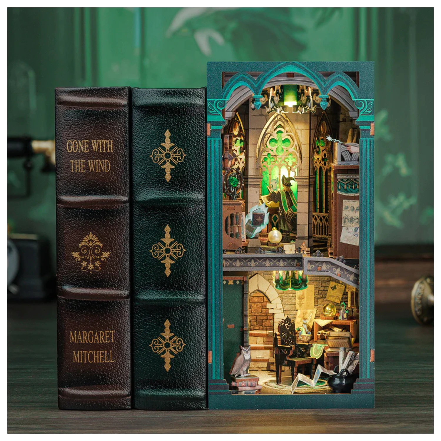 BOOK NOOK KIT DIY Darkness Common Room 150 decibel + LED Svetlobni komplet za sestavljanje fotografija izdelka