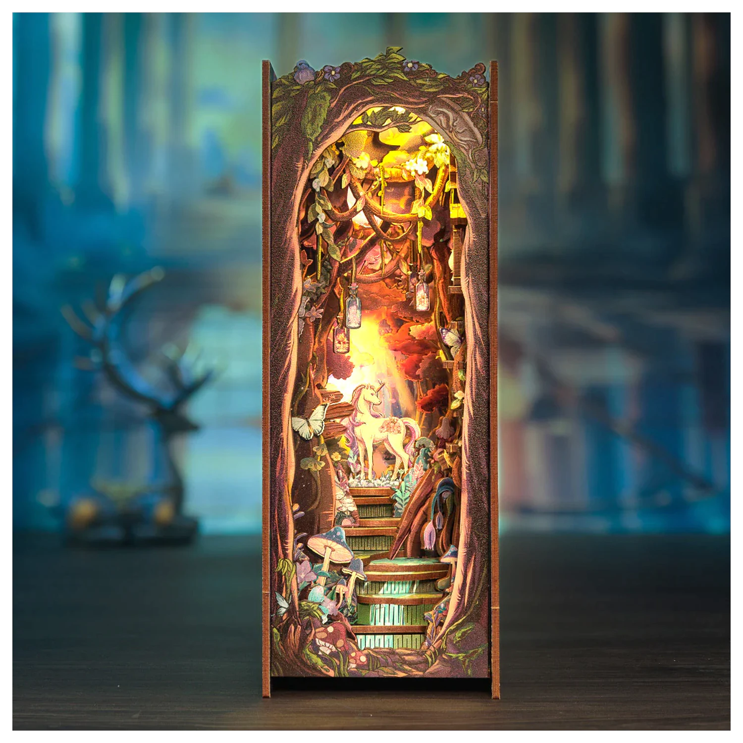 Book Nook Komplet DIY The Grace of the Forest 89 kosov + LED Lučka fotografija izdelka