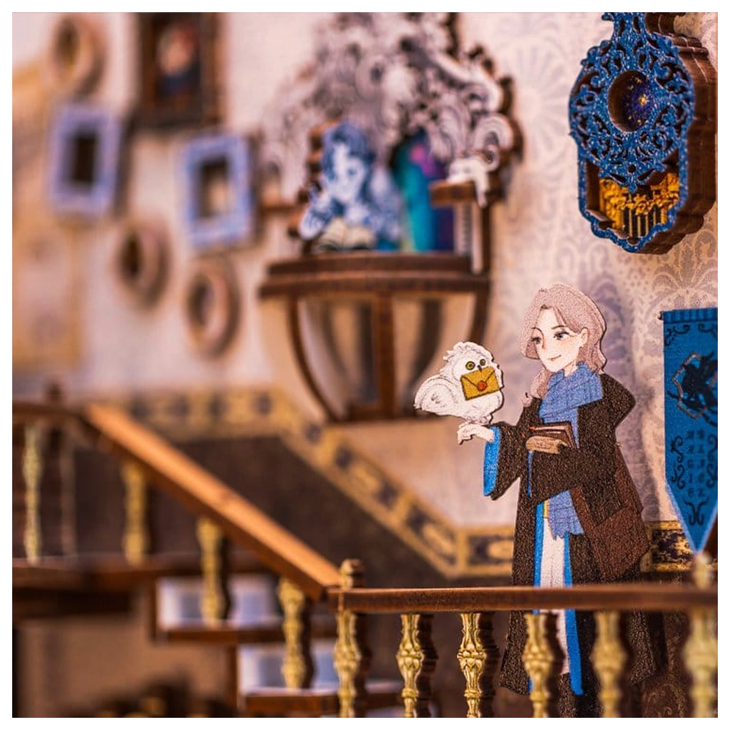 Book Nook Nebula Common Room 23 x 11 centimetrov fotografija izdelka