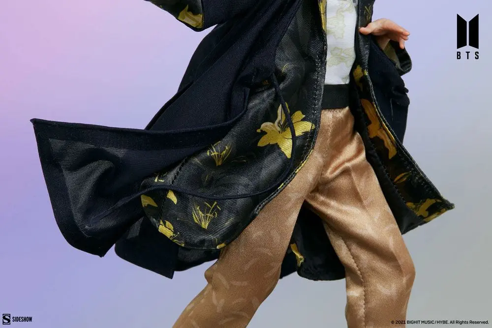 BTS Idol Collection PVC kip SUGA Deluxe 23 cm fotografija izdelka