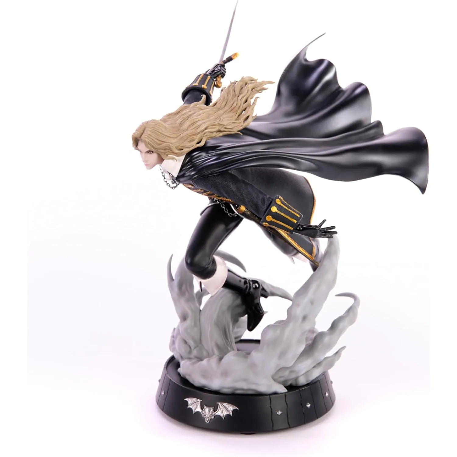Castlevania Symphony of the Night Statue Dash Attack Alucard kip 30 cm fotografija izdelka
