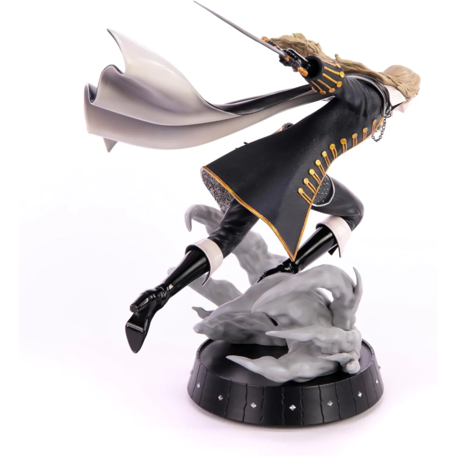 Castlevania Symphony of the Night Statue Dash Attack Alucard kip 30 cm fotografija izdelka