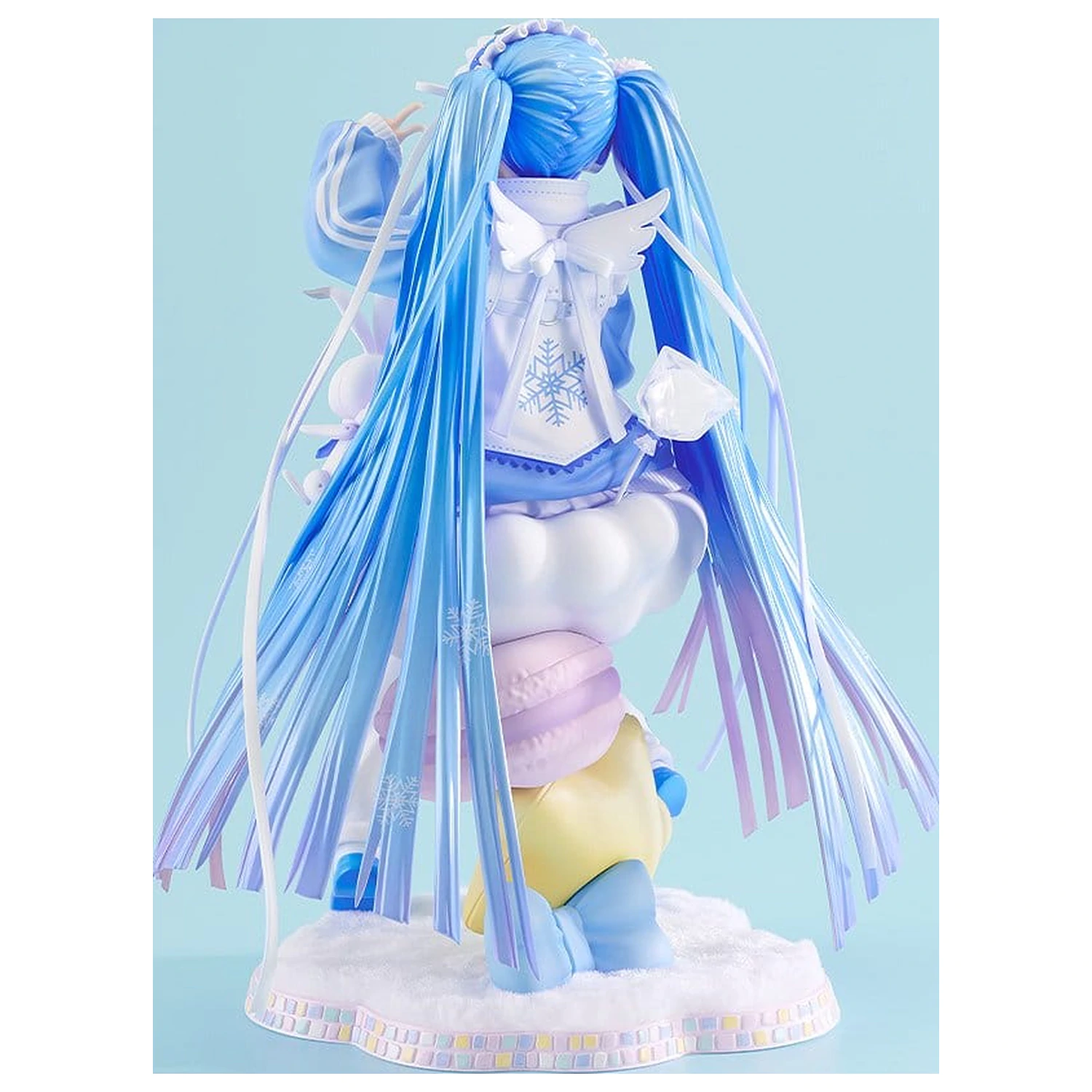 Character Vocal Series 01: Hatsune Miku PVC kip 1/7 Snow Miku: Yukiiro Pop Ver. 24 cm fotografija izdelka