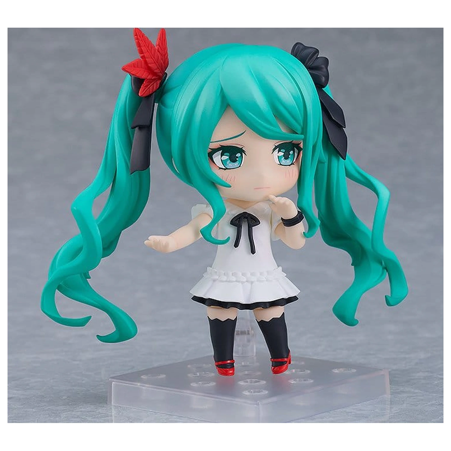 Character Vocal Series 01: Hatsune Miku Nendoroid akcijska figura World Is Mine 2024 Ver. 10 cm fotografija izdelka