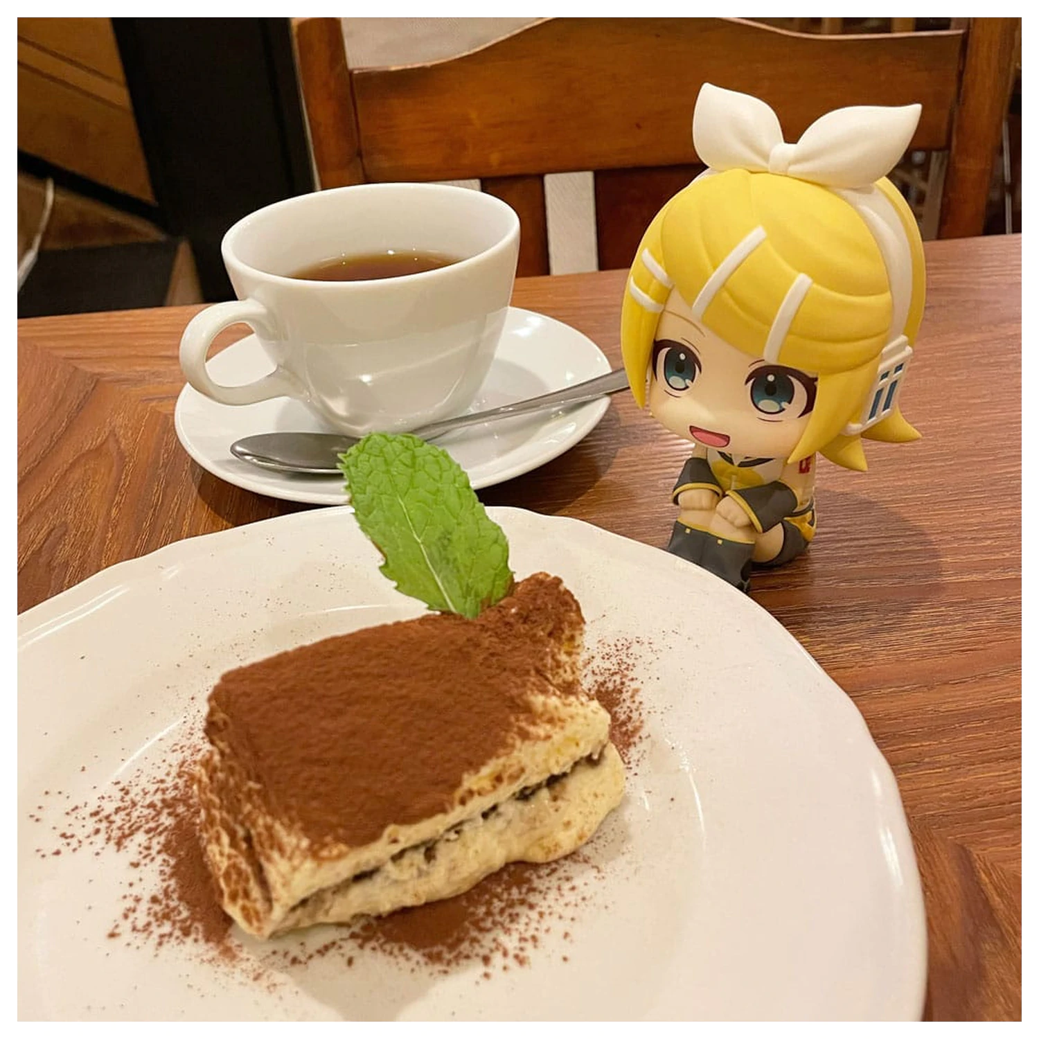 Character Vocal Series: Kagamine Rin/Len Look Up PVC kip Kagamine Rin 11 cm fotografija izdelka