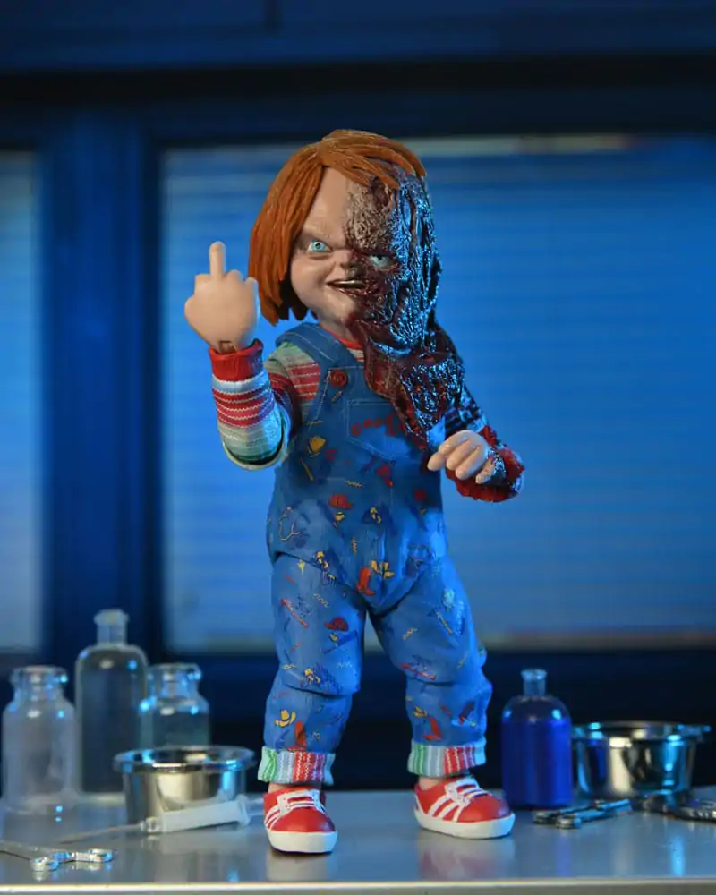 Akcijska figura Child´s Play Chucky (TV Series) Ultimate Chucky 18 cm fotografija izdelka