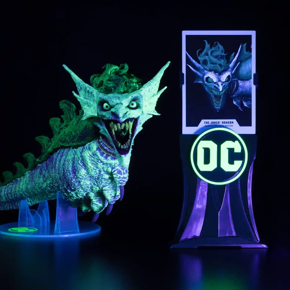 Dark Nights: Metal DC Multiverse Akcijska figura The Joker Dragon različica, ki se sveti v temi (Gold Label) 25 cm fotografija izdelka