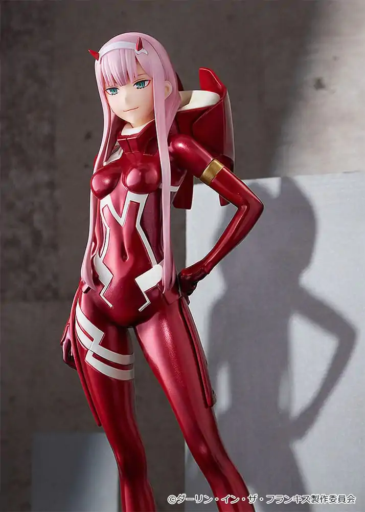 Darling in the Franxx Party Pop Up Parade PVC Kip Zero Two: Pilotska Obleka L Velikost 23 cm fotografija izdelka