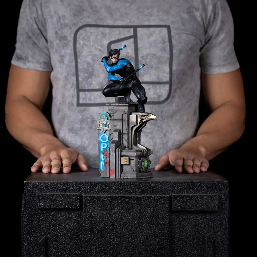 DC Comics Art Scale kip 1/10 Nightwing 27 cm fotografija izdelka