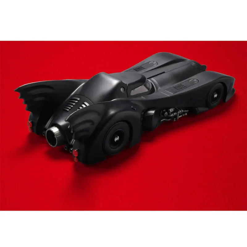 DC comics Batman Batmobile model kompleta avtomobila in figurica 1/35 fotografija izdelka