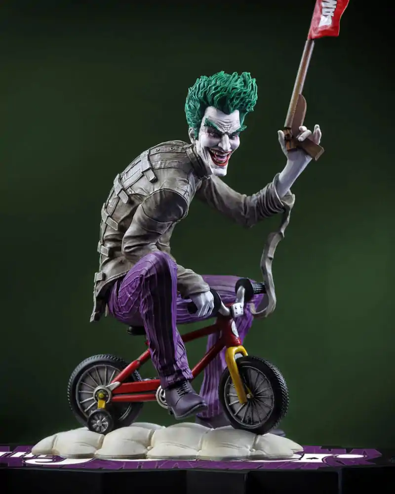 DC Direct Resin Kip 1/10 The Joker: Purple Craze - The Joker by Andrea Sorrentino 18 cm fotografija izdelka