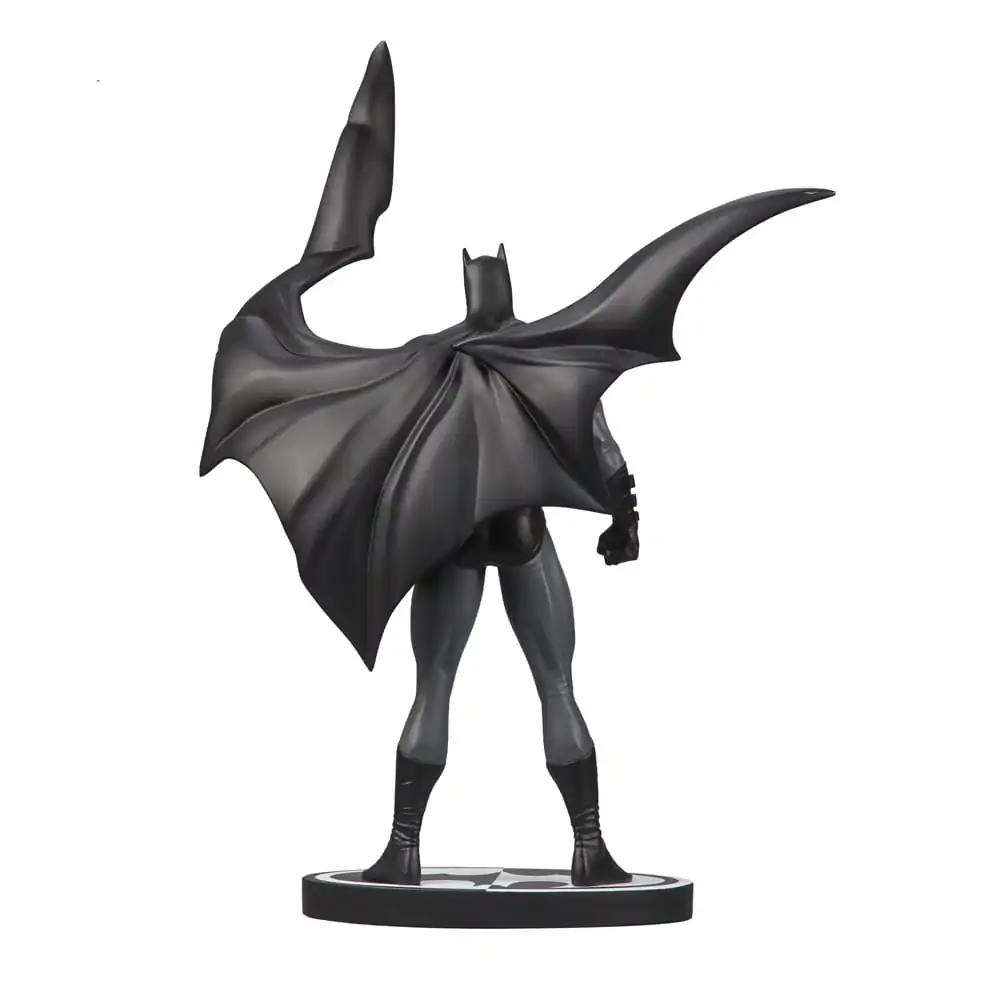 DC Direct Smolnik Kip Batman Black & White Batman (by Jorge Jimenez) 27 cm fotografija izdelka