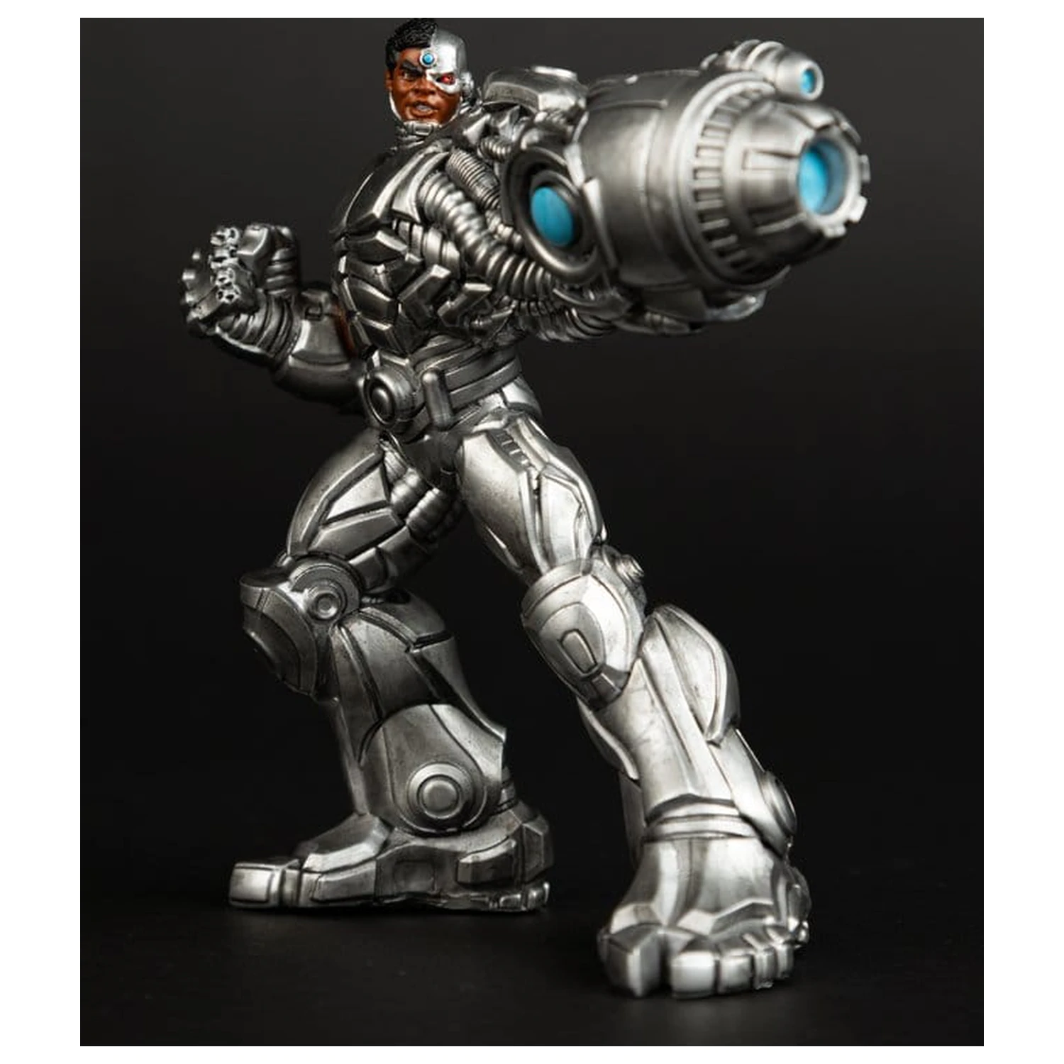 DC Direct Collector vinilna statua Cyborg 12 cm fotografija izdelka
