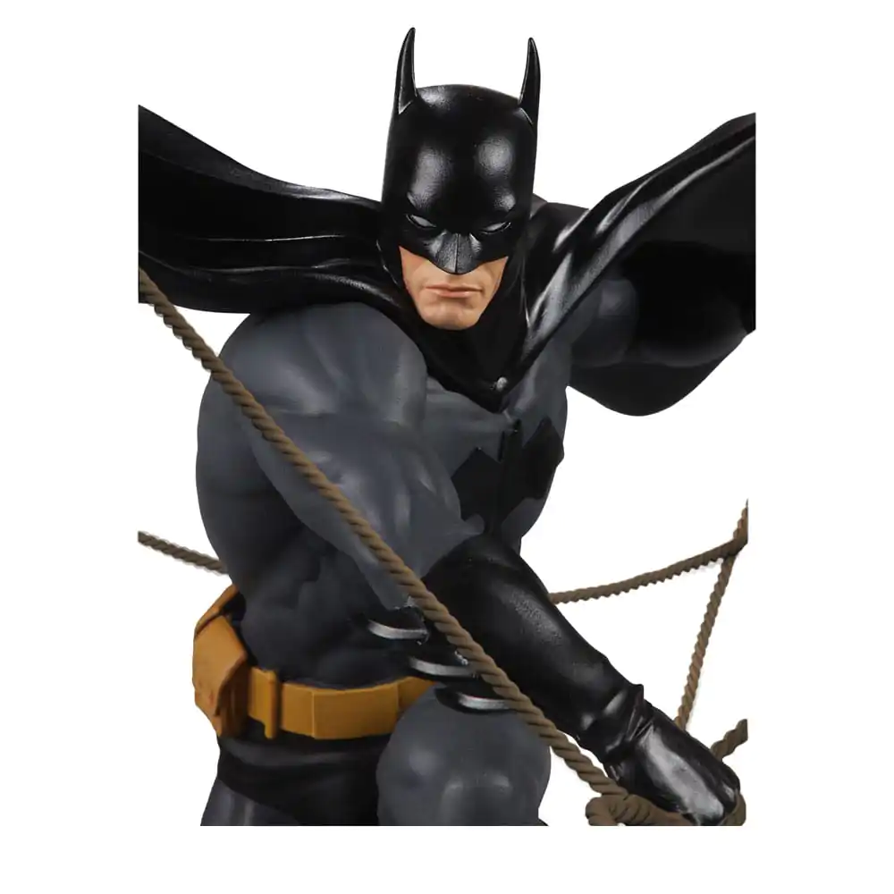 DC Direct Resin Kip DC Designer Series Batman (by Dan Mora) 40 cm fotografija izdelka