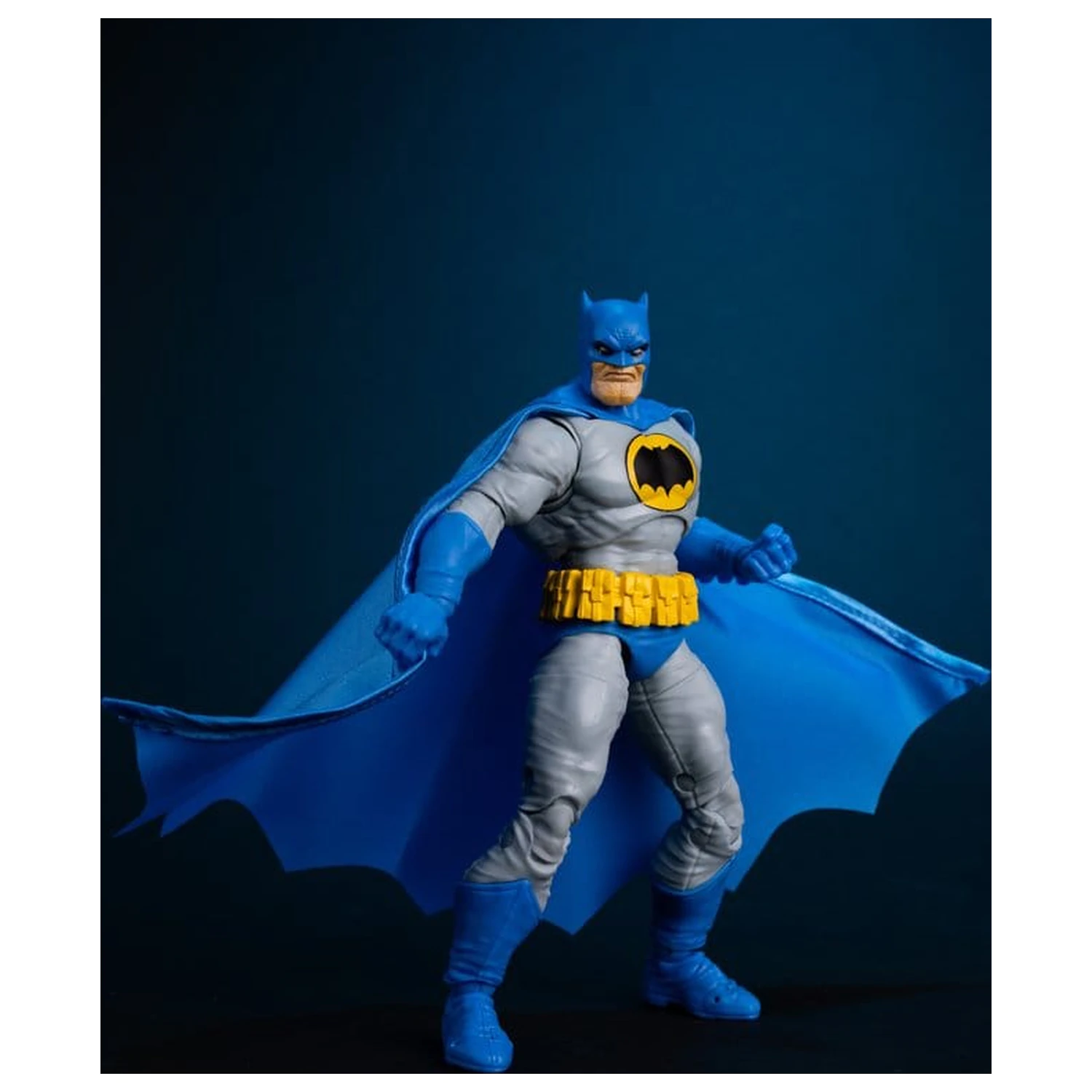 DC Multiverse Akcijska figura Batman (Dark Knight Returns) 18 cm fotografija izdelka