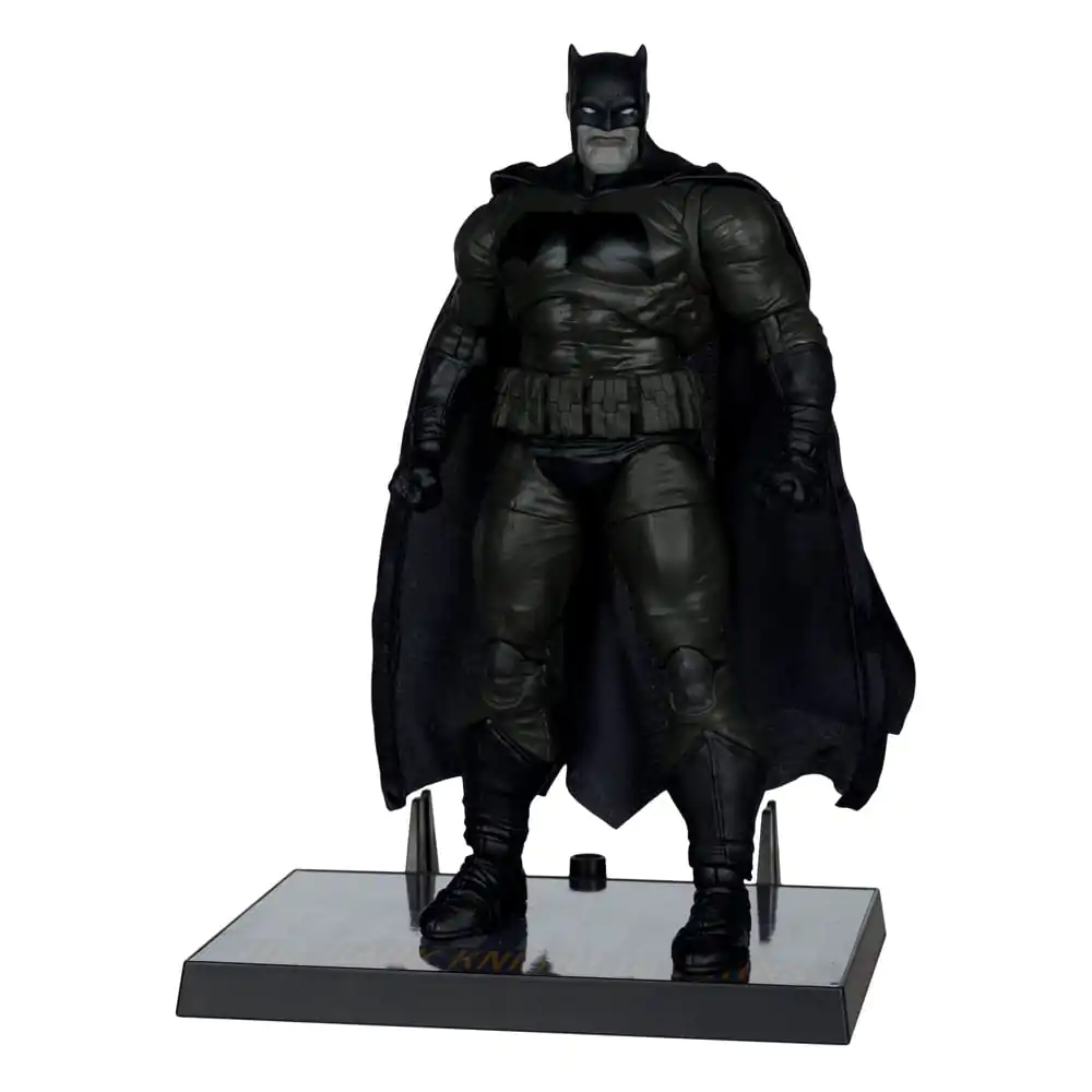 DC Multiverse McFarlane Cover Recreations akcijska figura Batman (Batman: The Dark Knight Returns #1) (Gold Label) 18 cm fotografija izdelka