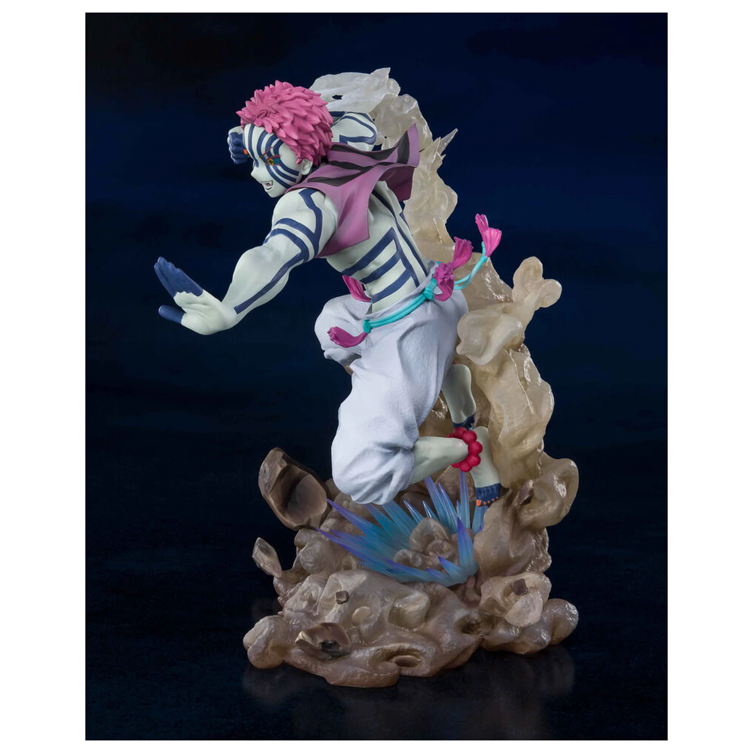 Demon Slayer Kimetsu No Yaiba Akaza Upper Three S.H. Figurarts figura 17 cm fotografija izdelka