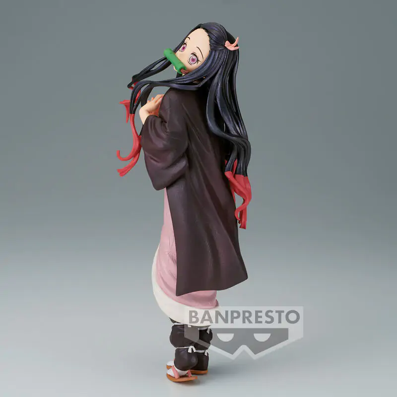 Demon Slayer Kimetsu no Yaiba Glitter & Glamours Special Color Nezuko Kamado figura 22 cm fotografija izdelka