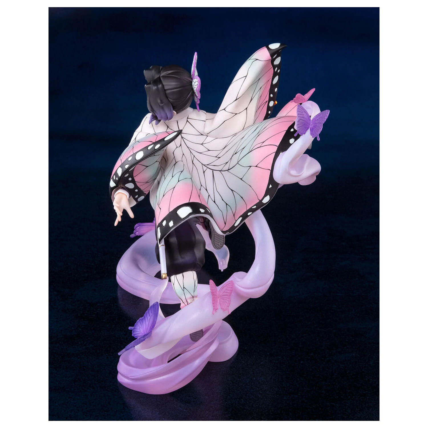 Demon Slayer Kimetsu No Yaiba Kocho Shinobu Insect Breathing S.H. Figurarts figura 17cm fotografija izdelka
