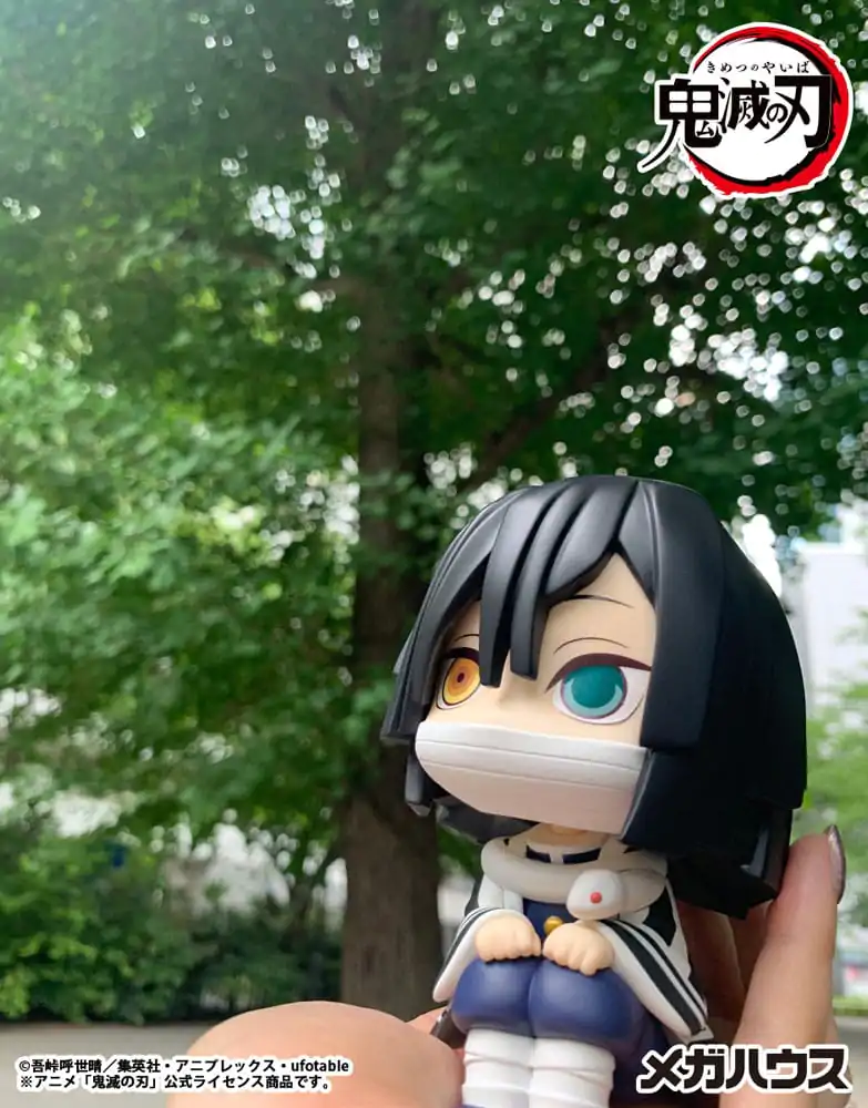 Demon Slayer Kimetsu no Yaiba Look Up PVC Kip Iguro Obanai 11 cm fotografija izdelka