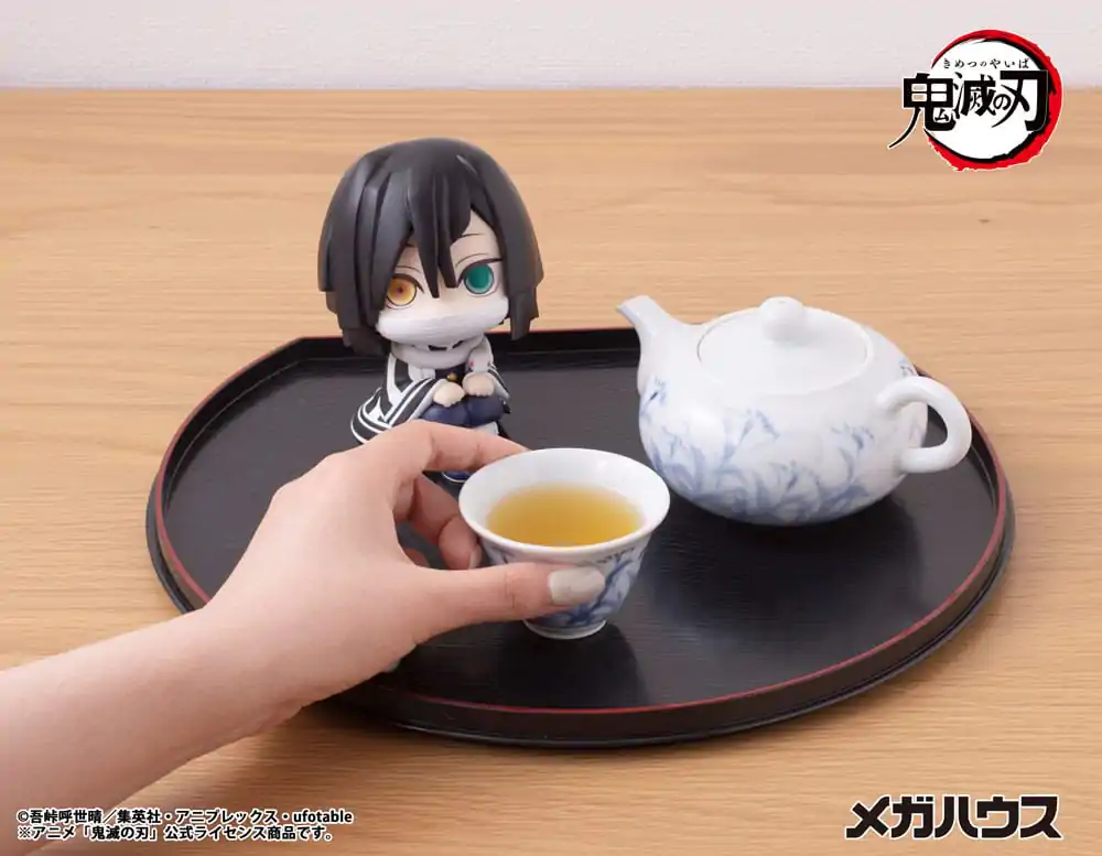 Demon Slayer Kimetsu no Yaiba Look Up PVC Kip Iguro Obanai 11 cm fotografija izdelka