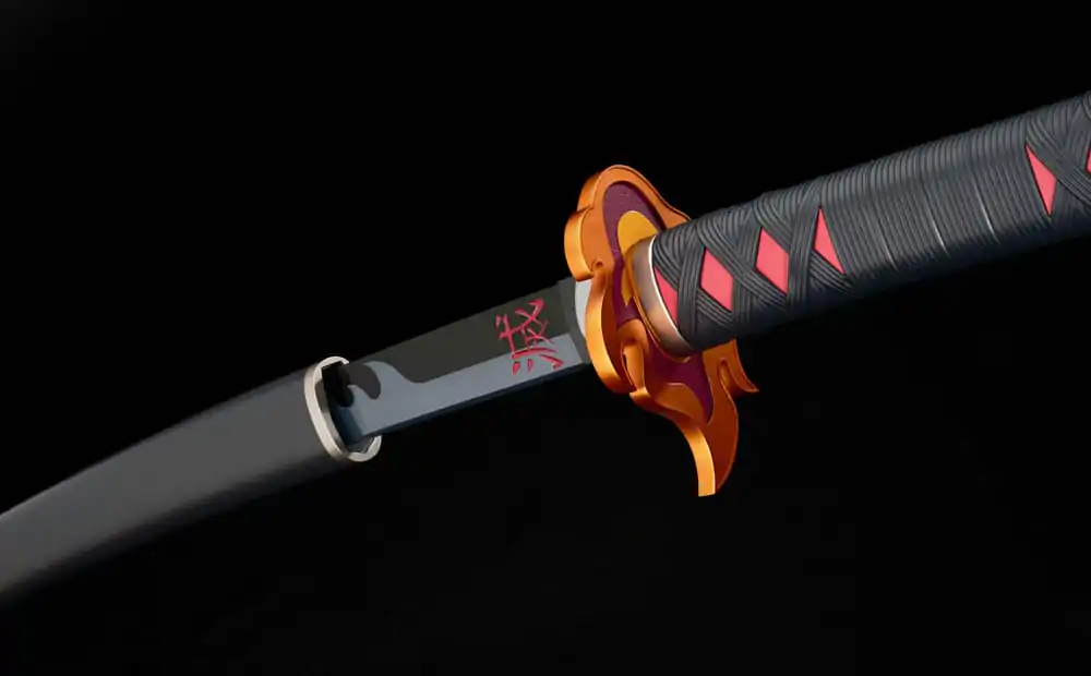 Demon Slayer: Kimetsu no Yaiba Proplica Replika 1/1 Nichirin Meč (Tanjiro Kamado) Kyojuro Rengoku´s Sword Gueard Ver. 88 cm fotografija izdelka