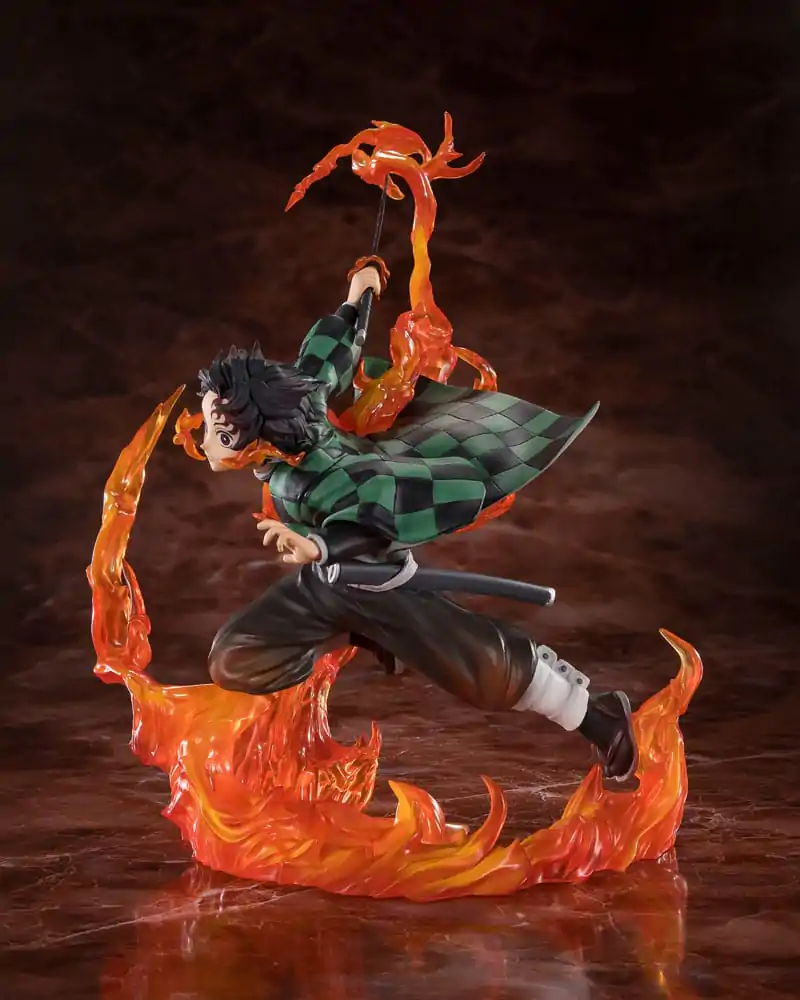 Demon Slayer Kimetsu no Yaiba Tanjiro Kamado Kyojuro Rengokus Sword Guard figura 19,5 cm fotografija izdelka