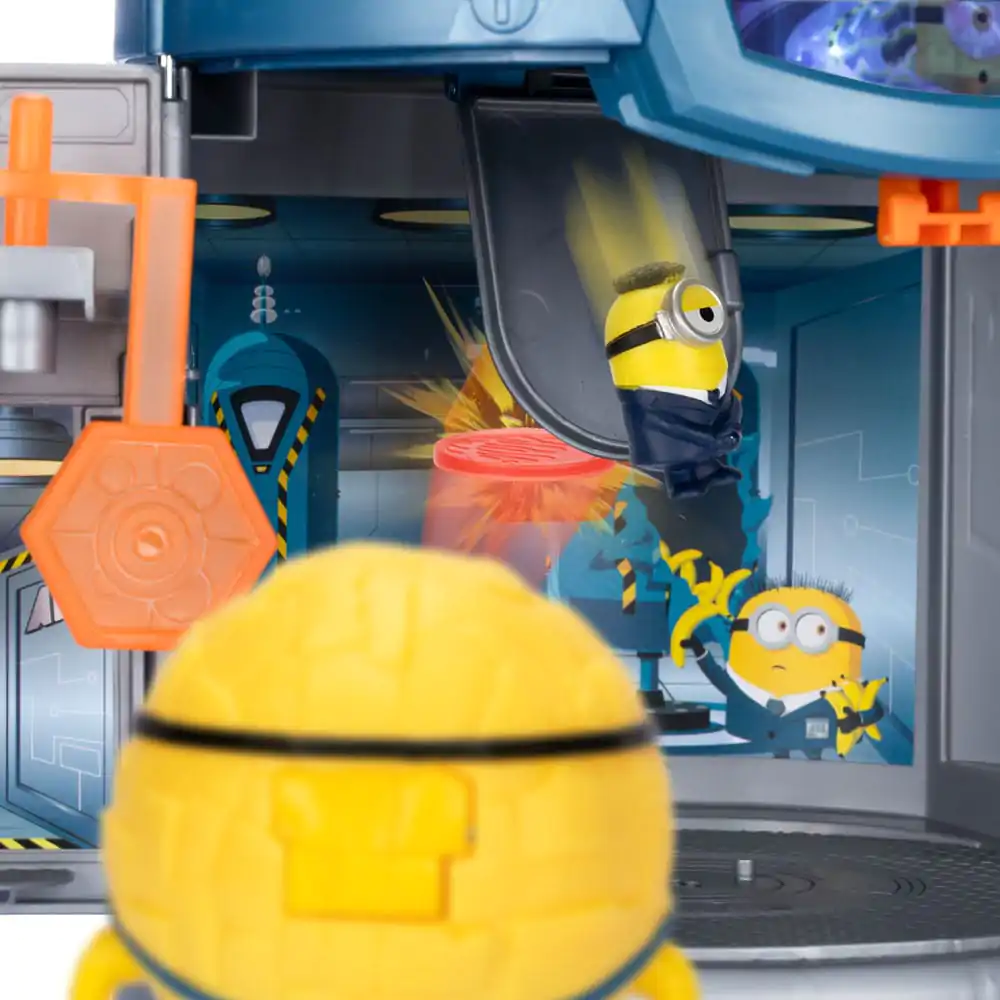 Despicable Me 4 Mega Minion Komplet za igro Transformacijska komora fotografija izdelka