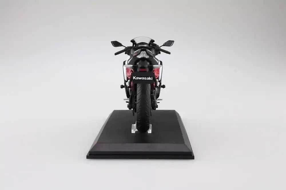 Statueta serije Diecast Bike 1/12 Kawasaki Ninja ZX-25R Metallic Spark Black × Peal Flat Stardust White 16 cm fotografija izdelka