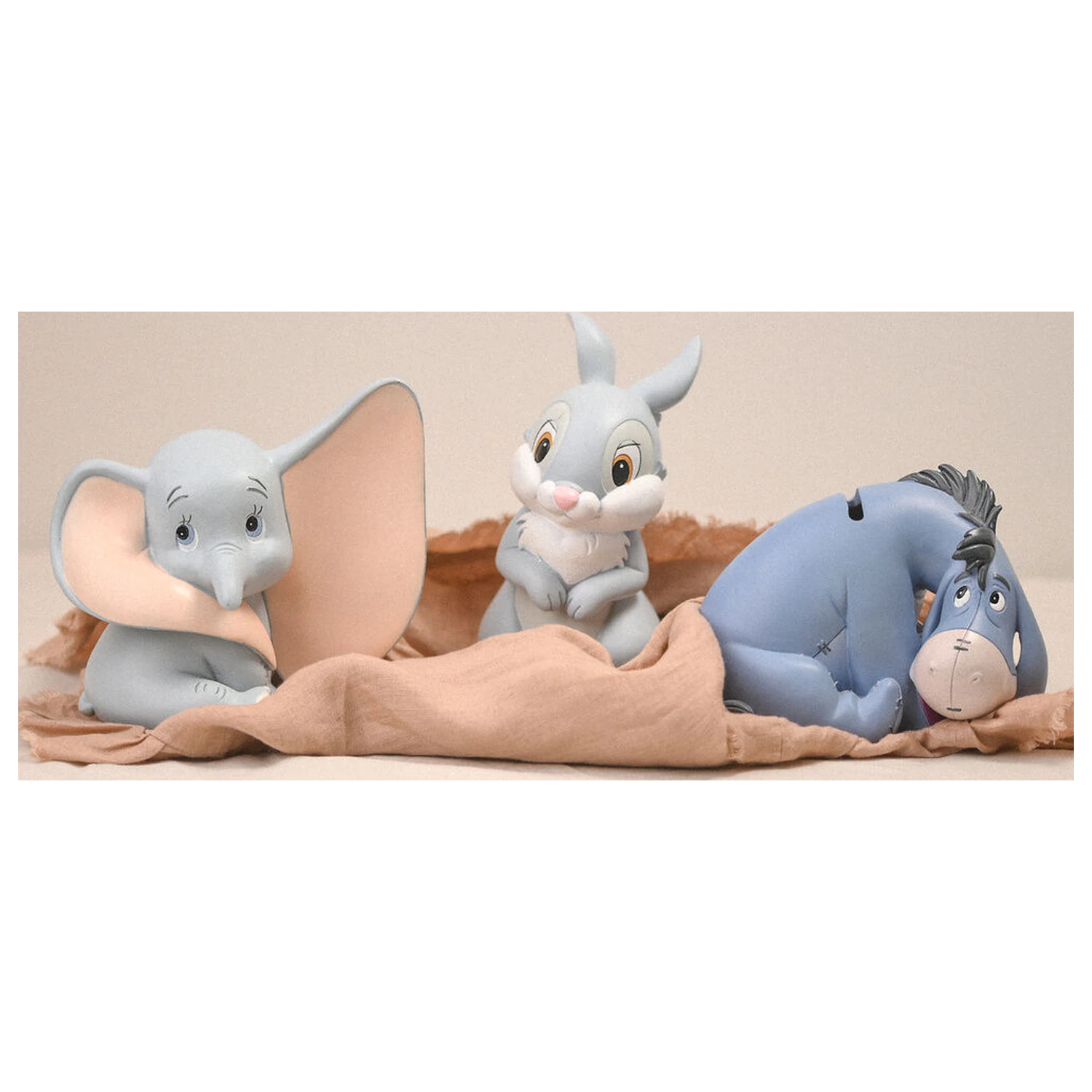 Disney Dumbo hranilnik fotografija izdelka
