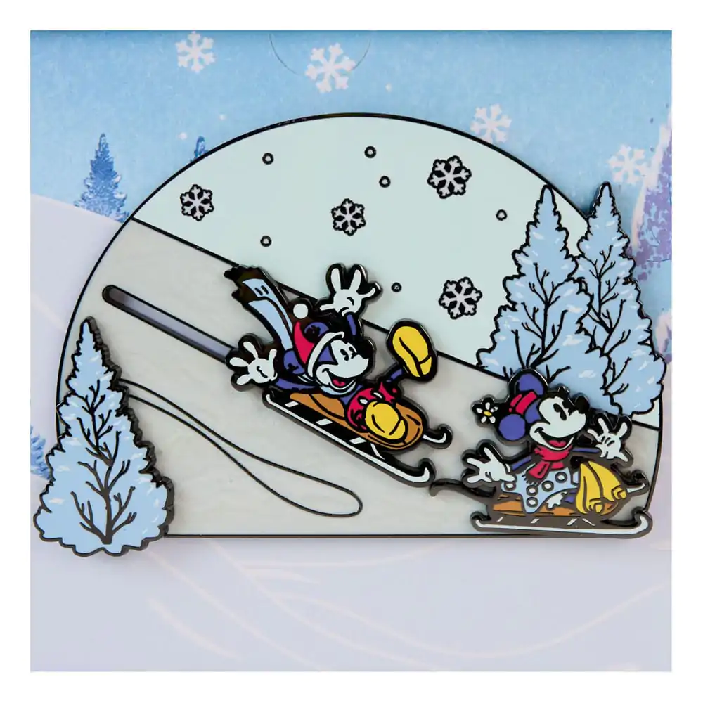 Disney by Loungefly Emajlirane Broške Mickey in prijatelji Winter Wonderland Limited Edition 8 cm fotografija izdelka