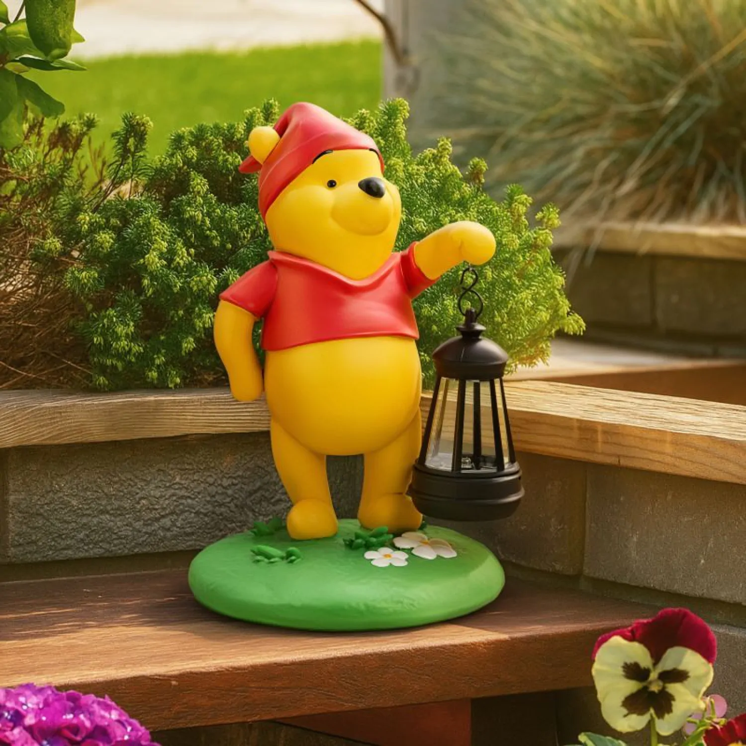 Disney LunaGlo Svetlobni Winnie the Pooh Gnome 27 cm fotografija izdelka