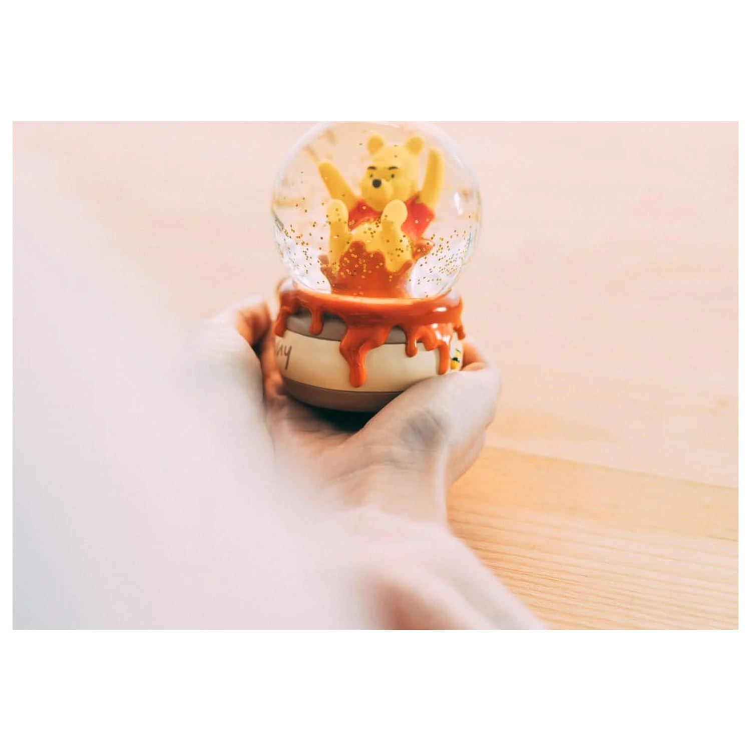 Disney Winnie the Pooh snežna krogla 10 cm fotografija izdelka
