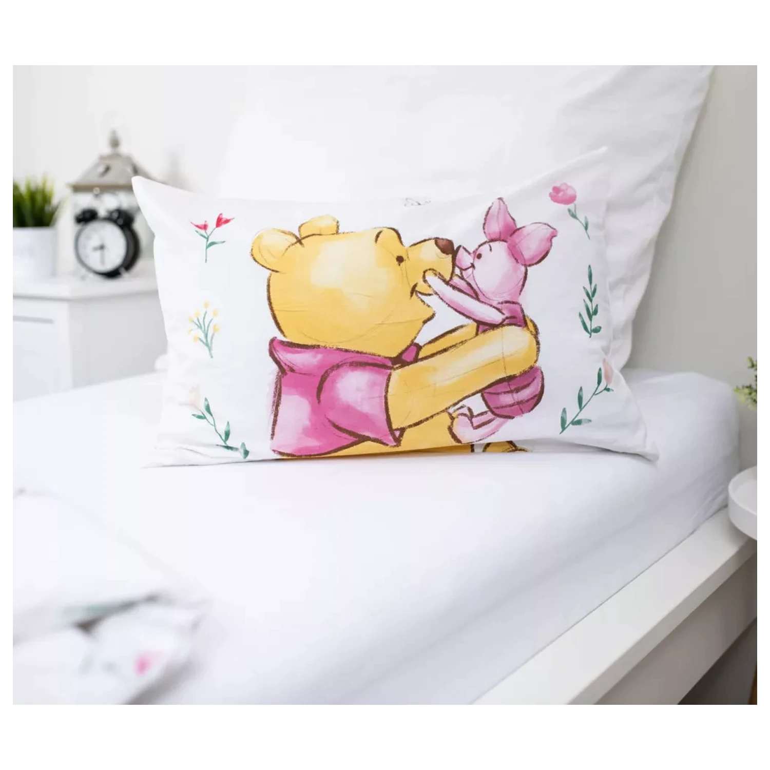 Disney Winnie the Pooh Pooh Hugs otroška posteljnina za malčke fotografija izdelka