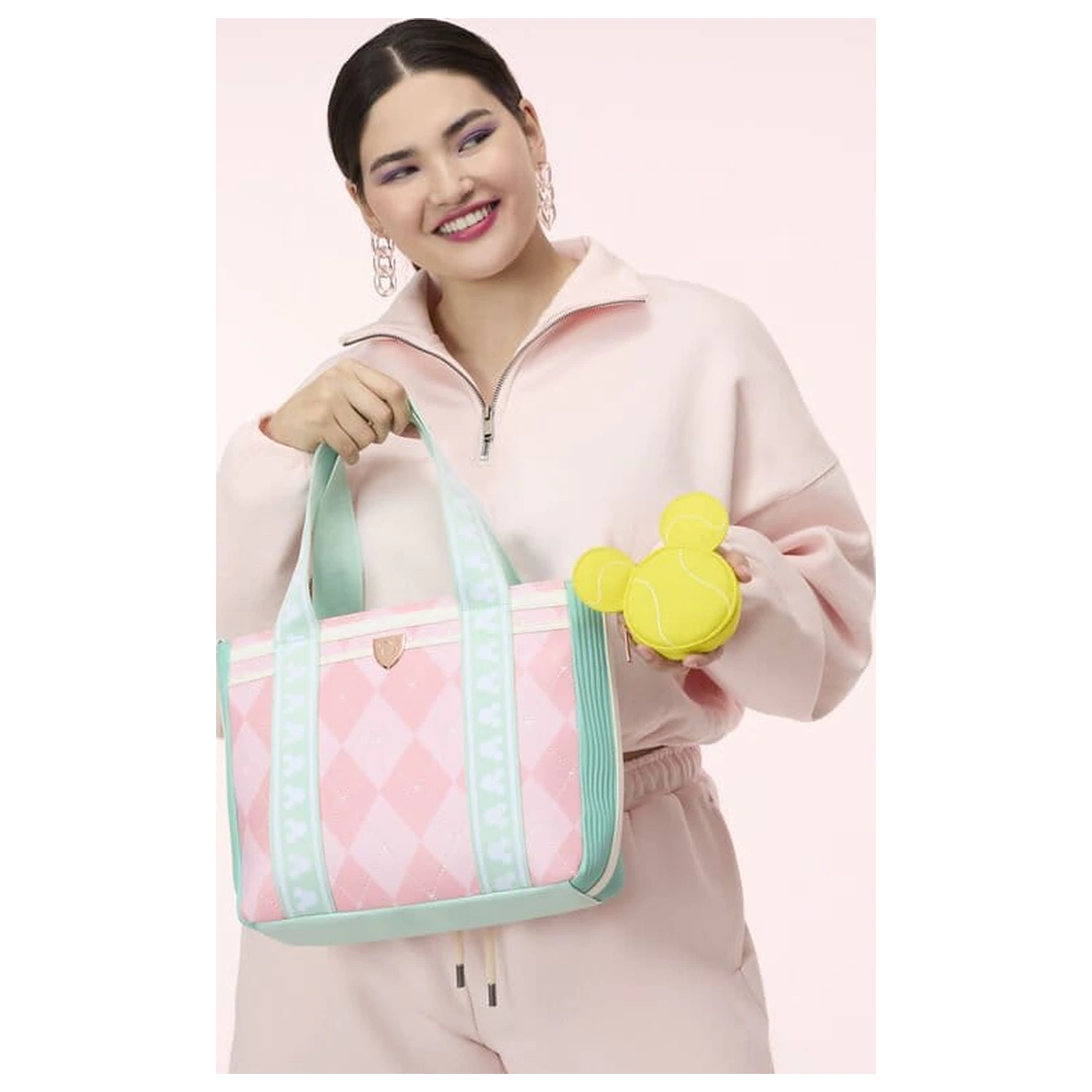 Disney by Loungefly Torba za čez ramo z denarnico za kovance Mickey&Friends Tennis fotografija izdelka