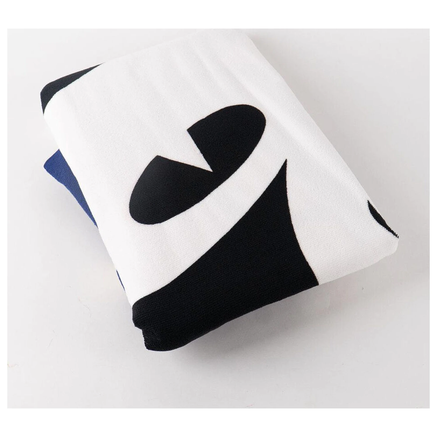 Disney Mickey brisača za plažo iz mikrovlaken fotografija izdelka