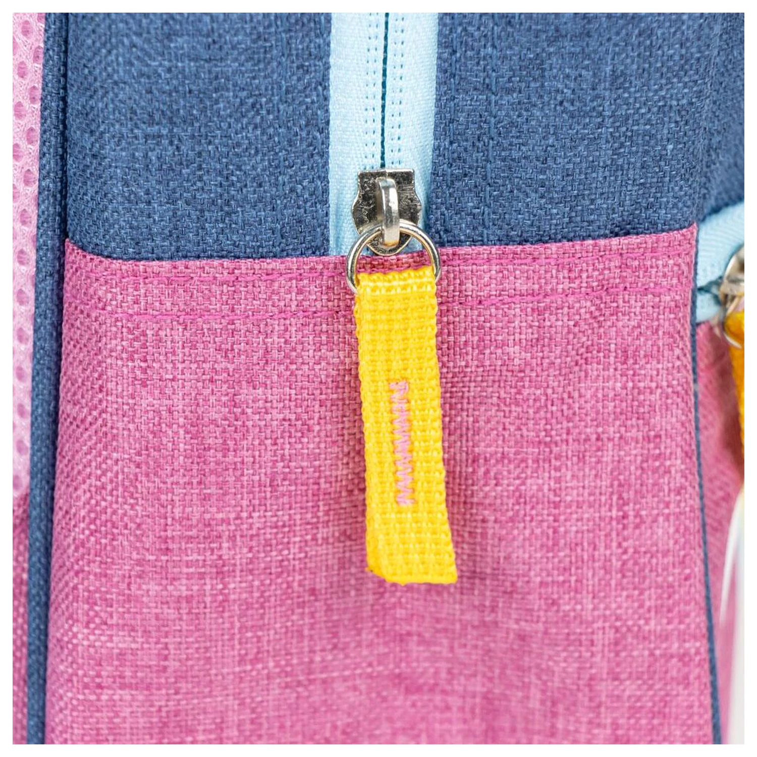 Disney Minnie nahrbtnik 30cm fotografija izdelka