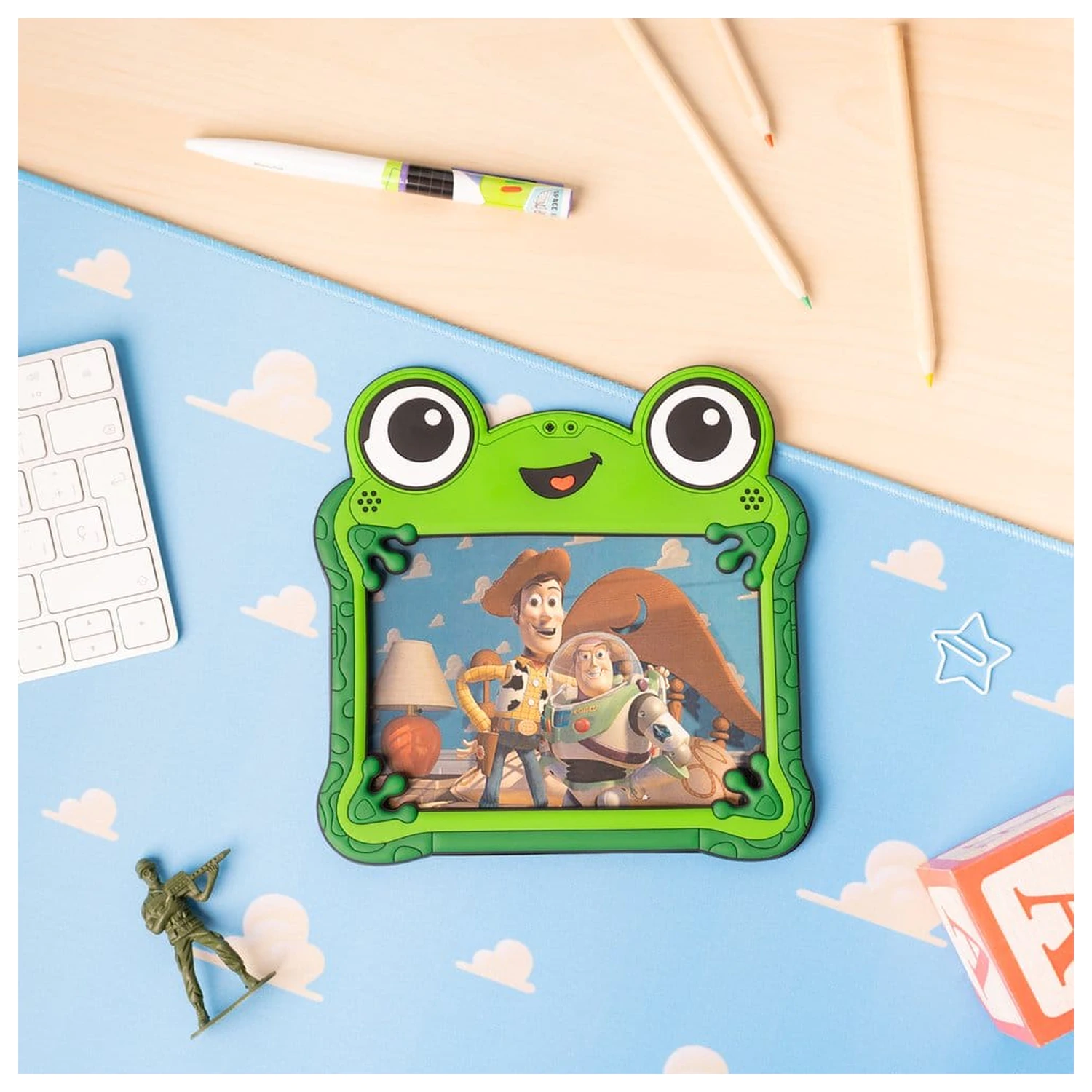 Disney Pixar Toy Story 5 magnetna Lilypad fotografija izdelka