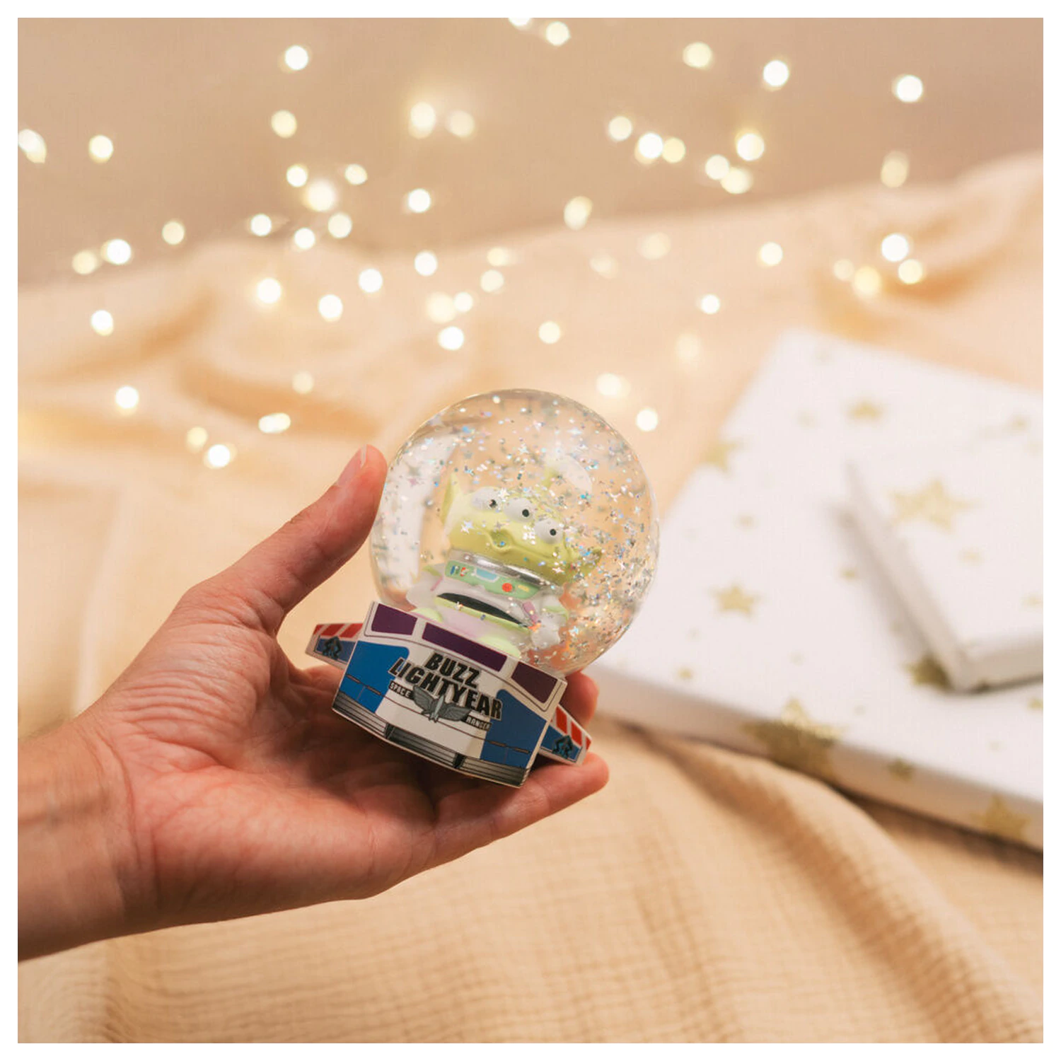 Disney Pixar Toy Story Alien kepa snega fotografija izdelka