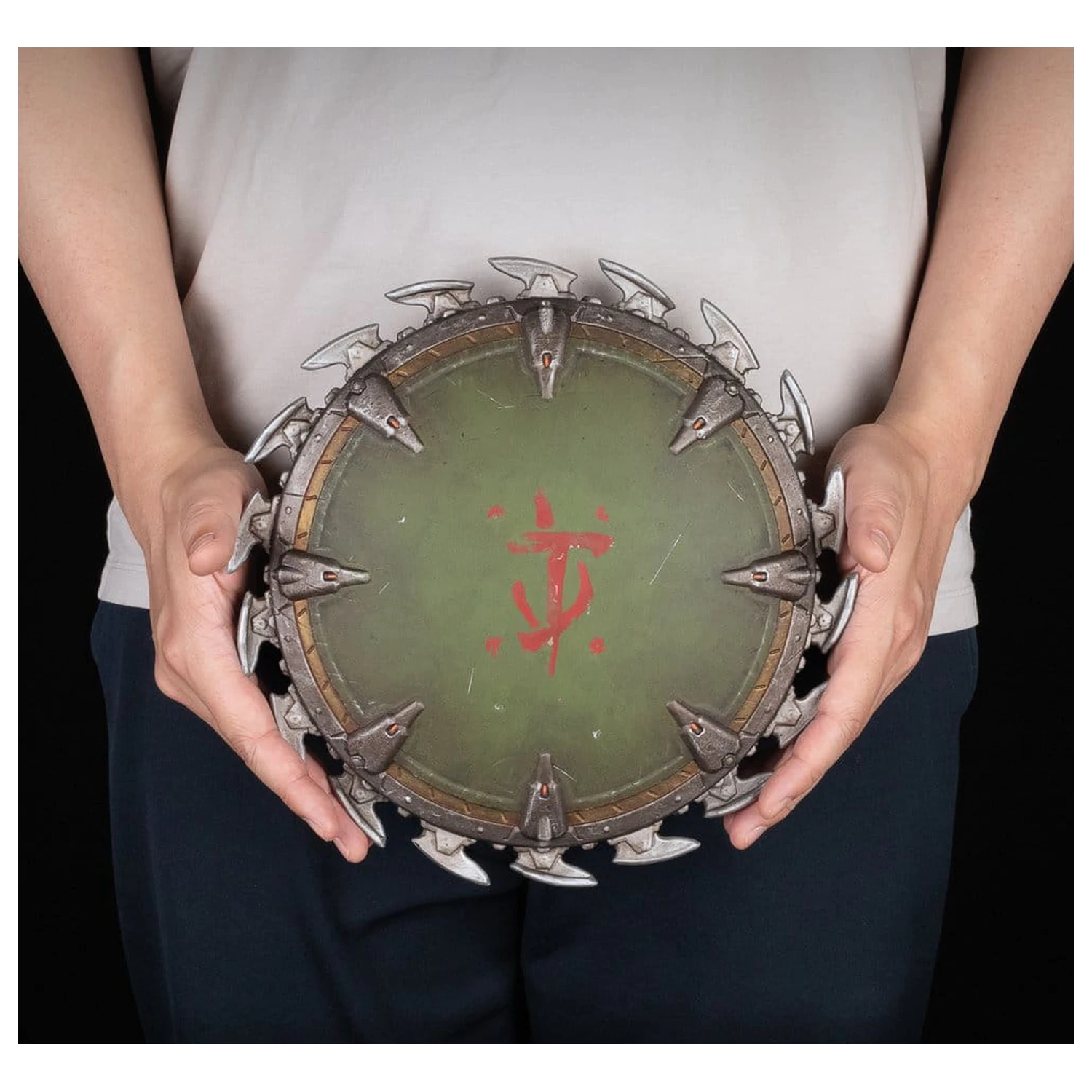 Doom: The Dark Ages Stenski ščitni žagalni nosilec 25 x 25 cm fotografija izdelka