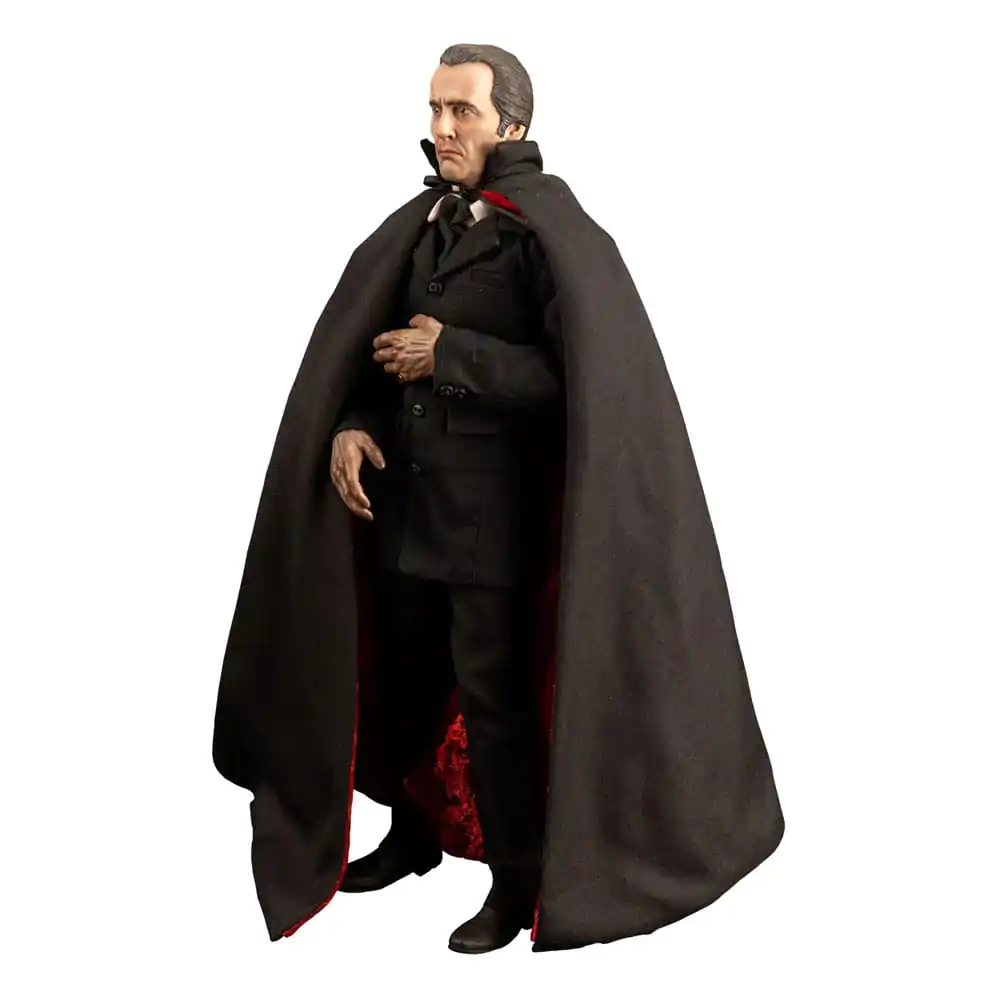 Akcijska figura Dracula Hammer Horror 1/6 Dracula Prince of Darkness 33 cm fotografija izdelka