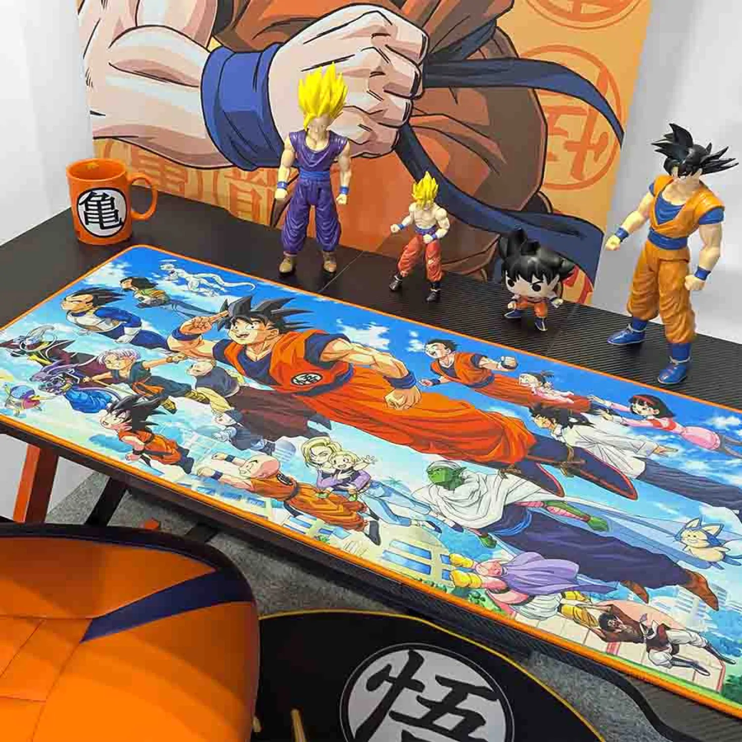 Dragon Ball Z XXL Podloga za mizo Goku's Friends fotografija izdelka