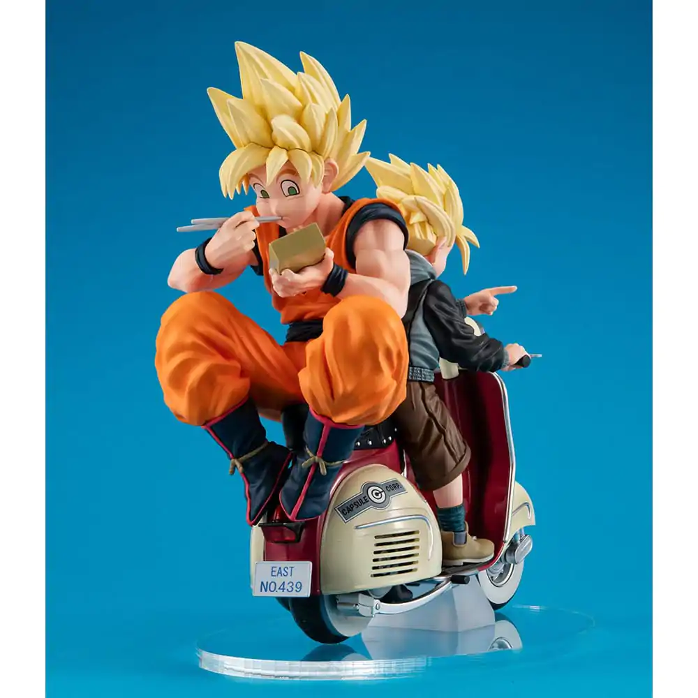 Dragonball Z 05 Desktop Real McCoy PVC Diorama Super Saiyan Son Goku & Super Saiyan Son Gohan & Motorbike 16 cm fotografija izdelka