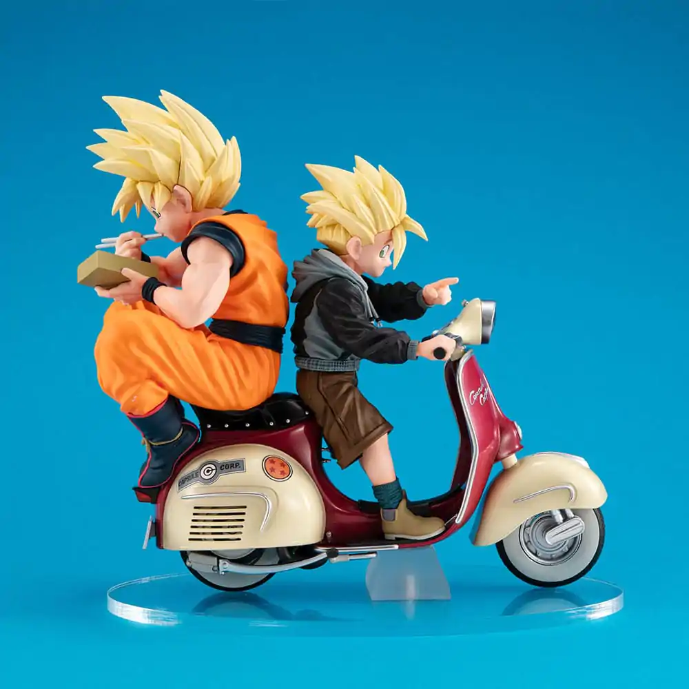 Dragonball Z 05 Desktop Real McCoy PVC Diorama Super Saiyan Son Goku & Super Saiyan Son Gohan & Motorbike 16 cm fotografija izdelka